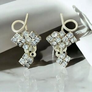 Vintage Silver Crystal Cluster Earrings – Elegant Statement Drops